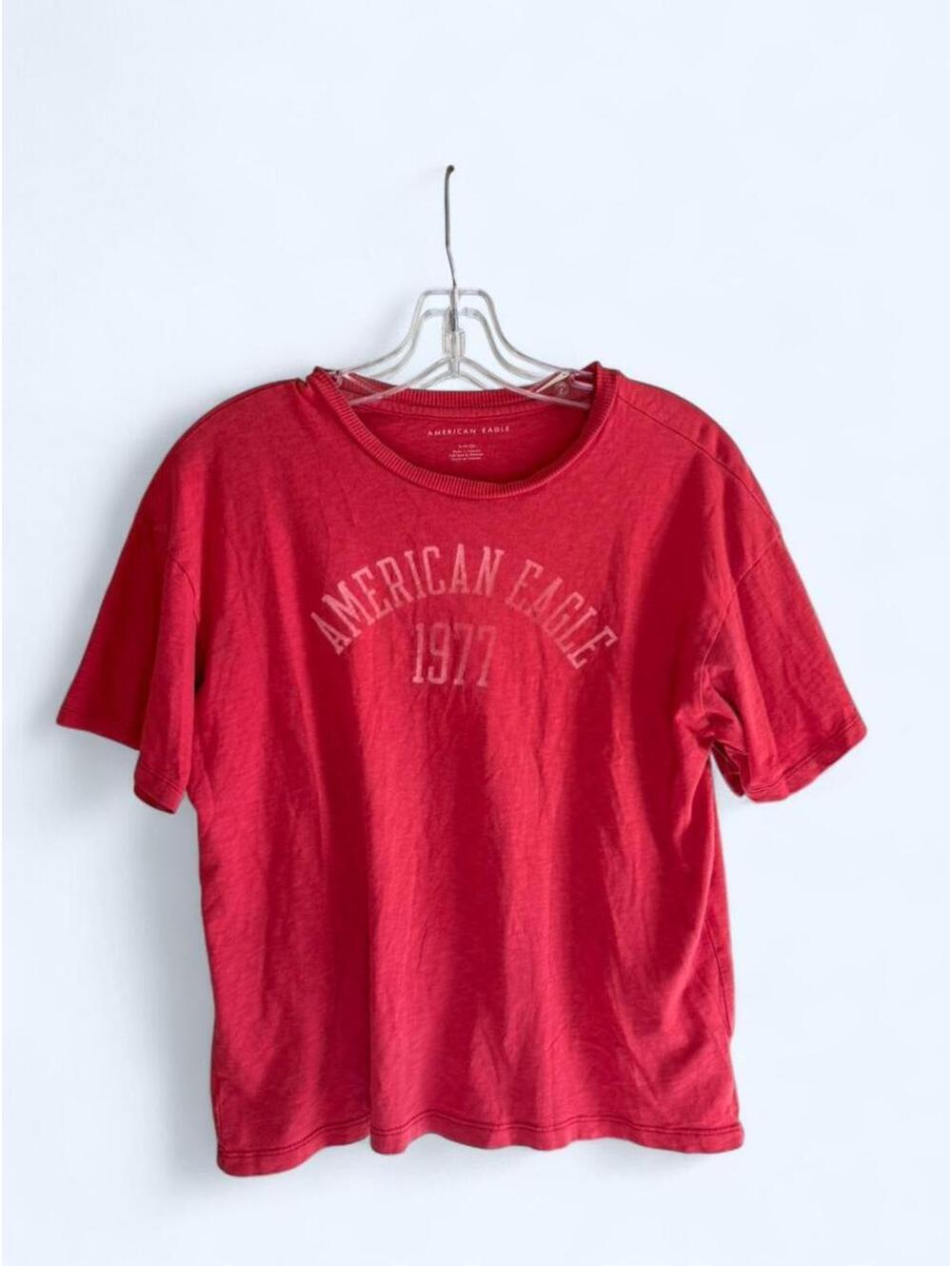 American Eagle Outfitters Women's Red Tshirt